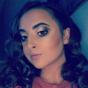 Meet your Posher, Hannah fay